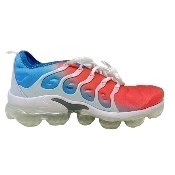 Nike Air Vapormax Plus Running Shoes - Picture 5 of 12